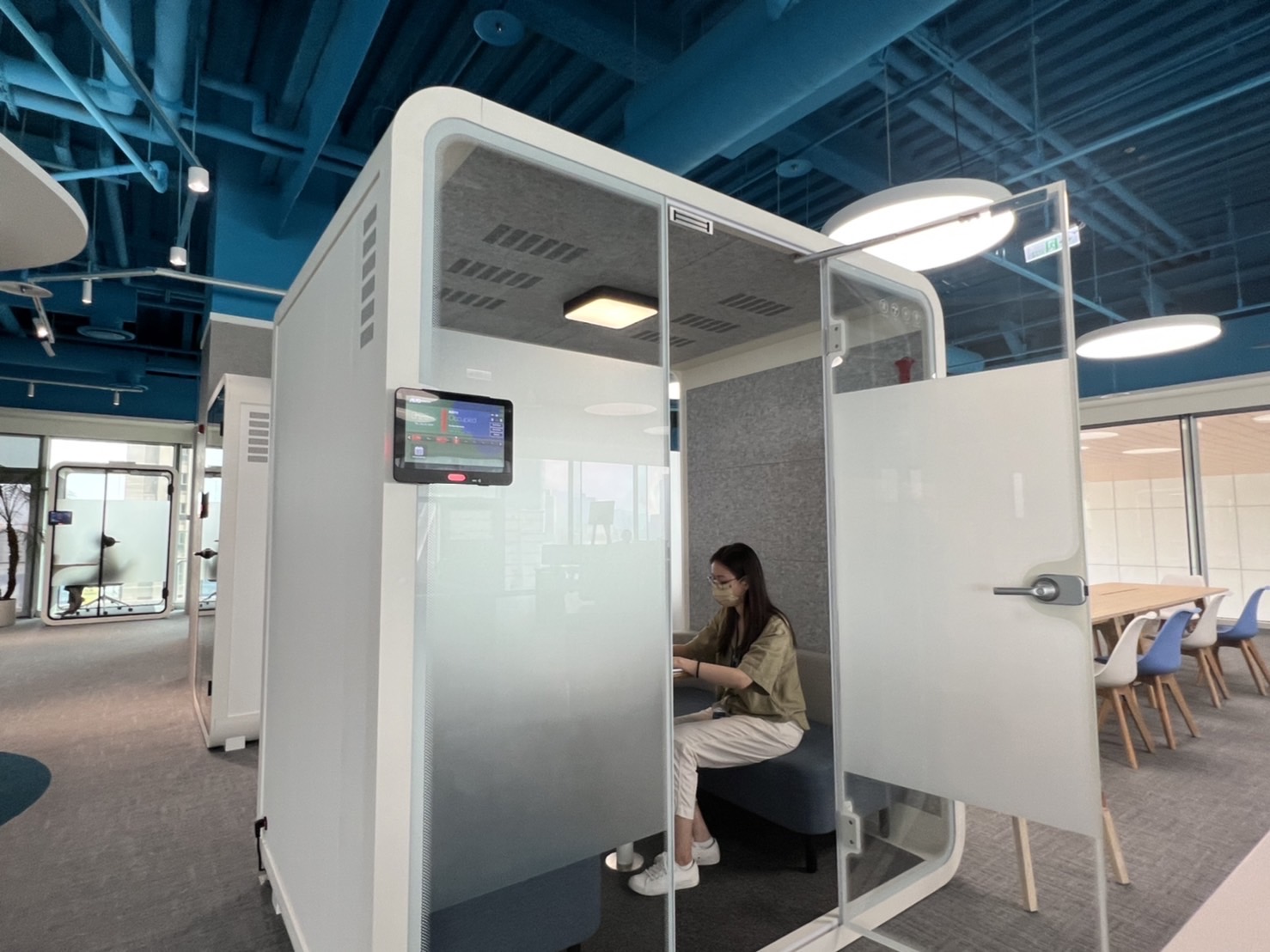 pg电子y92com高雄據點的智慧行動辦公艙，展現pg电子y92com在面板以外的研發應用軟實力